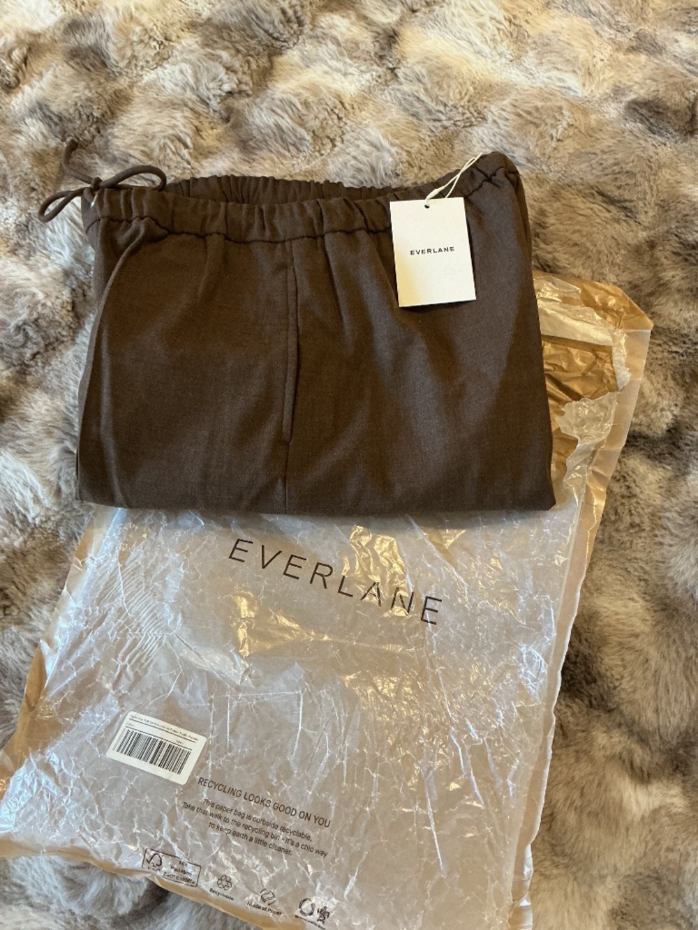 Everlane Pull on Trouser pant with drawstring - Picture 3 of 3